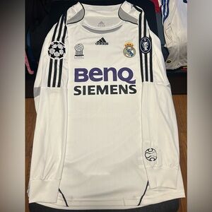 2006/07 Real Madrid Long Sleeve Home Kit w/ Beckham 23